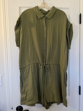 Old Navy Olive Green Button-Up Shirt